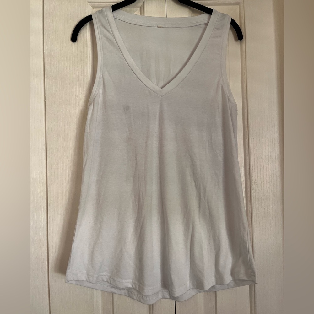 White V-Neck Tanktop